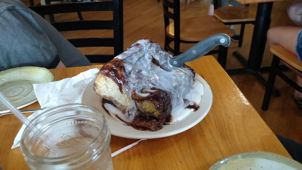 Foot Hills of Warner | restaurant | 15 E Main St, Warner, NH 03278, USA | 6034562140 OR +1 603-456-2140