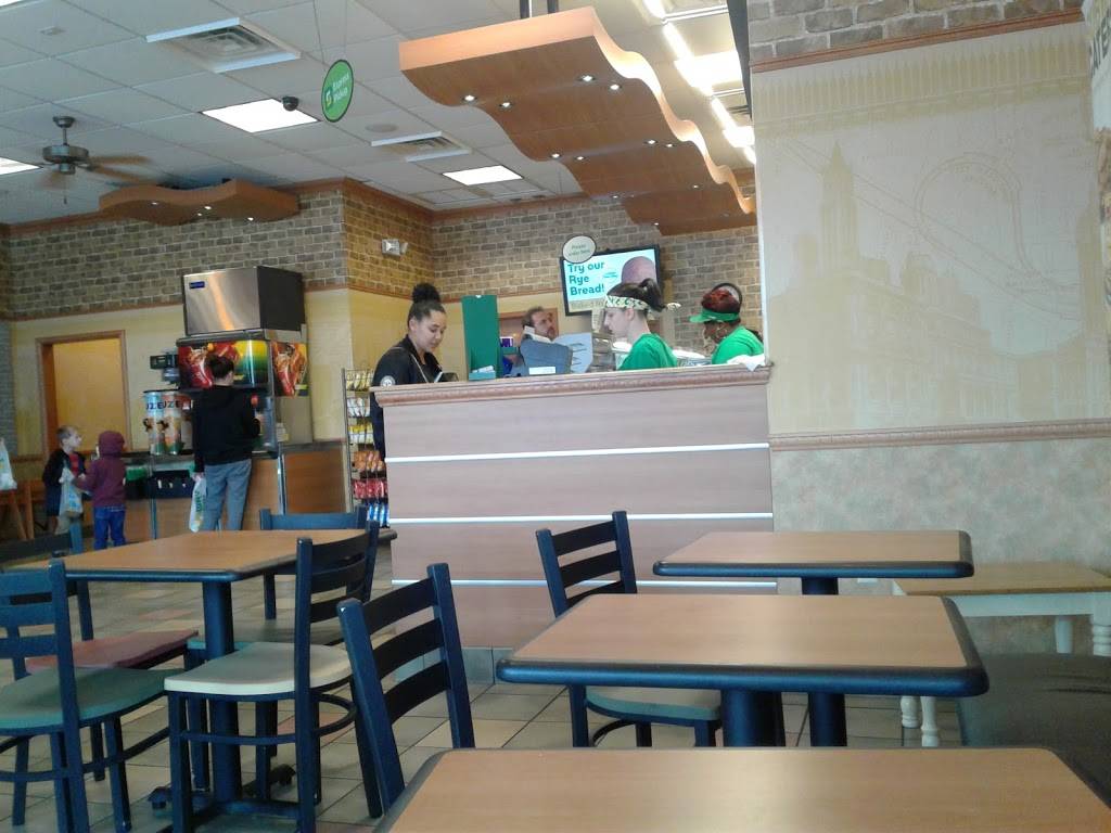 Subway | restaurant | 50 N Charles Richard Beall Blvd, DeBary, FL 32713, USA | 3866684901 OR +1 386-668-4901