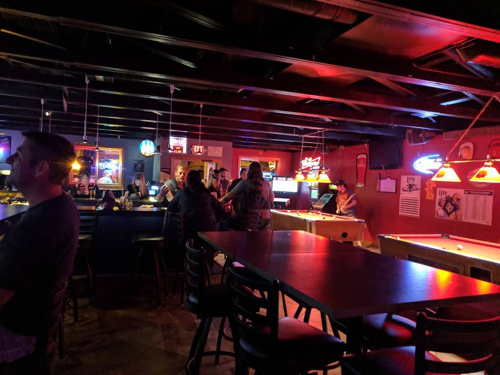 Firehouse Bar and Grill | restaurant | 338 Main Ave, De Pere, WI 54115, USA | 9204031480 OR +1 920-403-1480