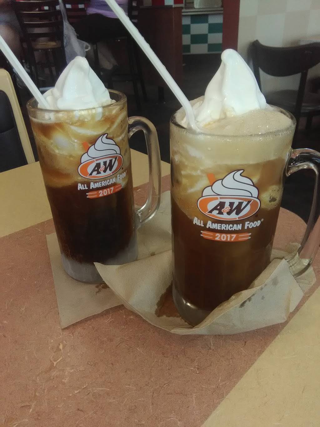 A&W | restaurant | 3030 Capitol Ave, Sacramento, CA 95816, USA | 9164525954 OR +1 916-452-5954