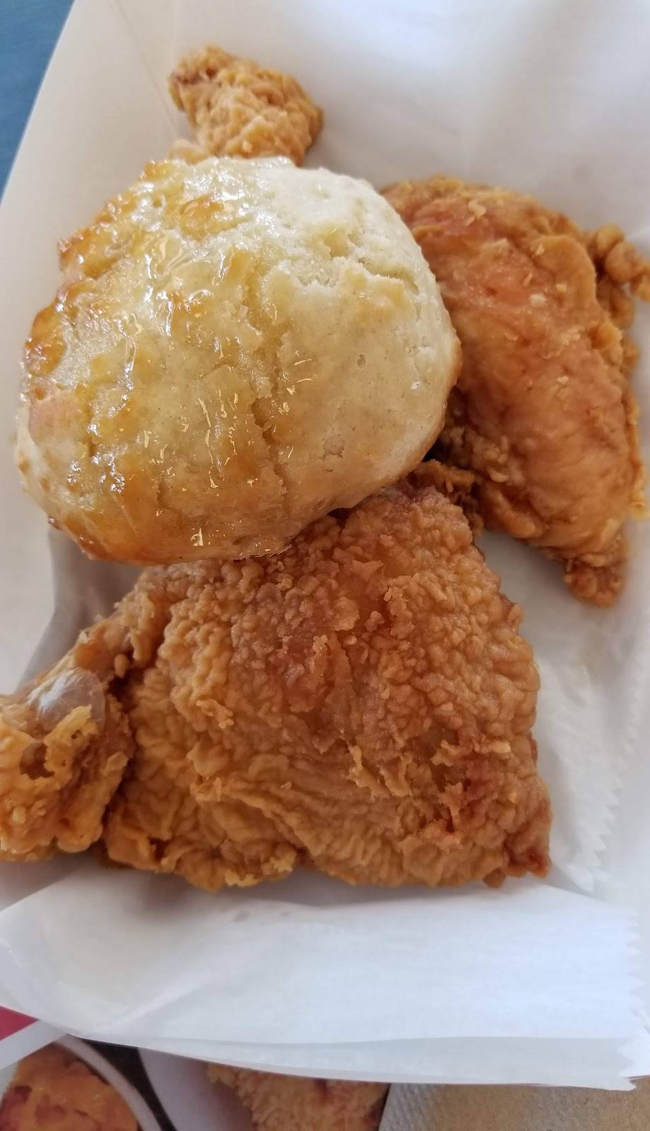 Churchs Chicken | restaurant | 350 Effingham St, Portsmouth, VA 23704, USA | 7573978852 OR +1 757-397-8852