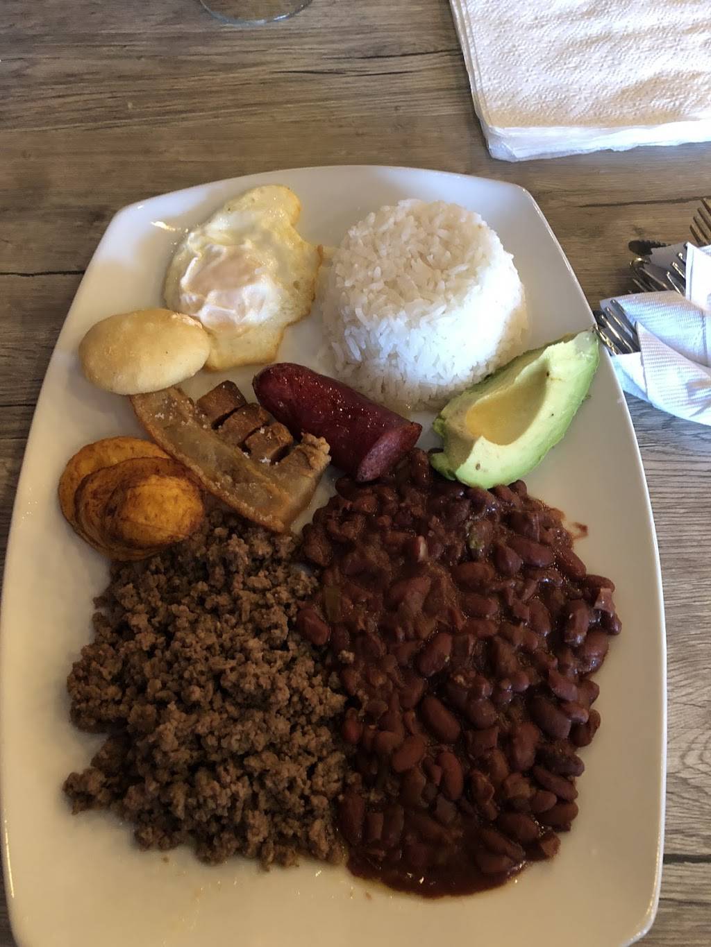 LA VINO TINTO | restaurant | 403 Broadway St, Myrtle Beach, SC 29577, USA | 8437128318 OR +1 843-712-8318