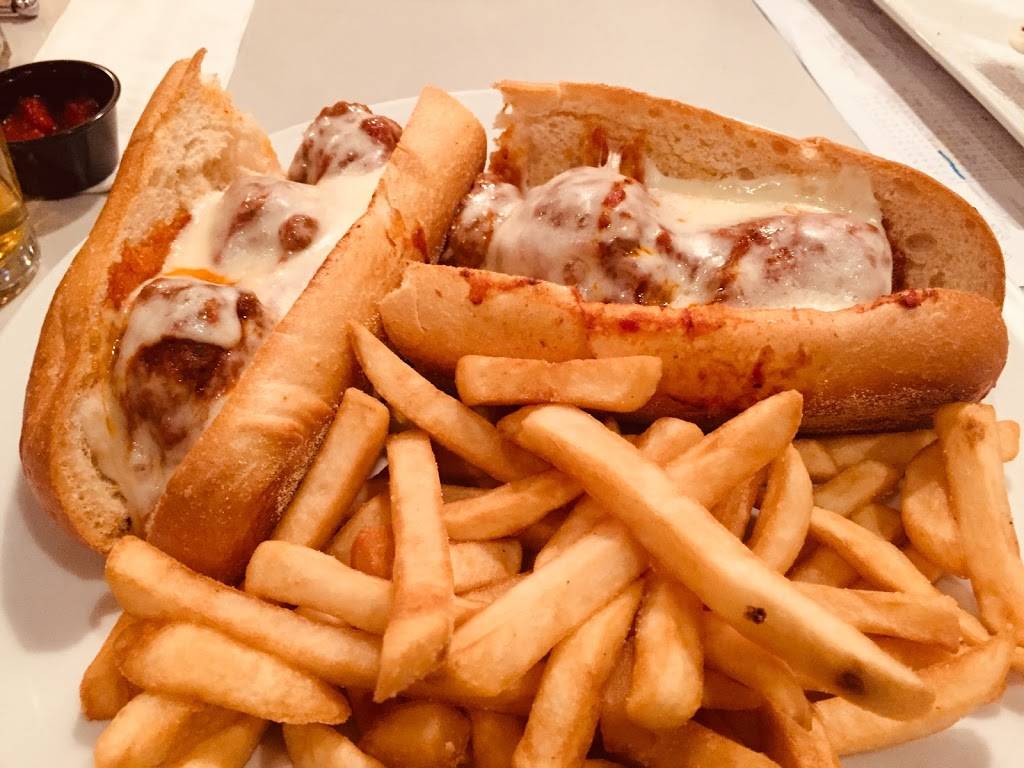 Giordanos Bar & Grill | restaurant | 633 E Cypress St, Kennett Square, PA 19348, USA | 6104445733 OR +1 610-444-5733