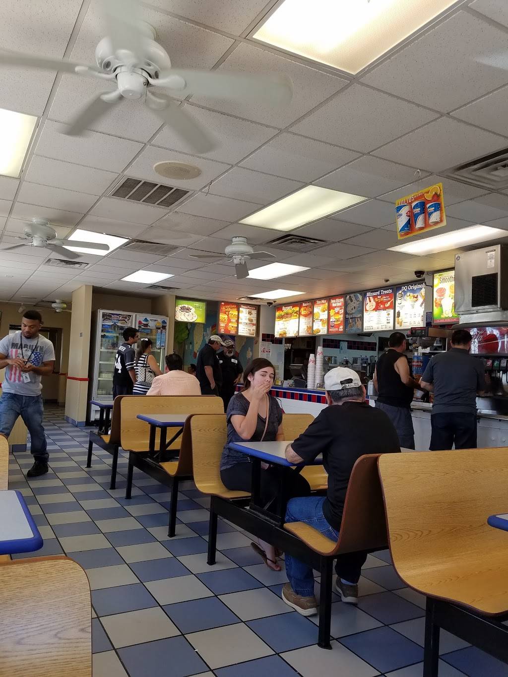 Dairy Queen Store | restaurant | 2282 SE Military Dr, San Antonio, TX 78223, USA | 2105323236 OR +1 210-532-3236