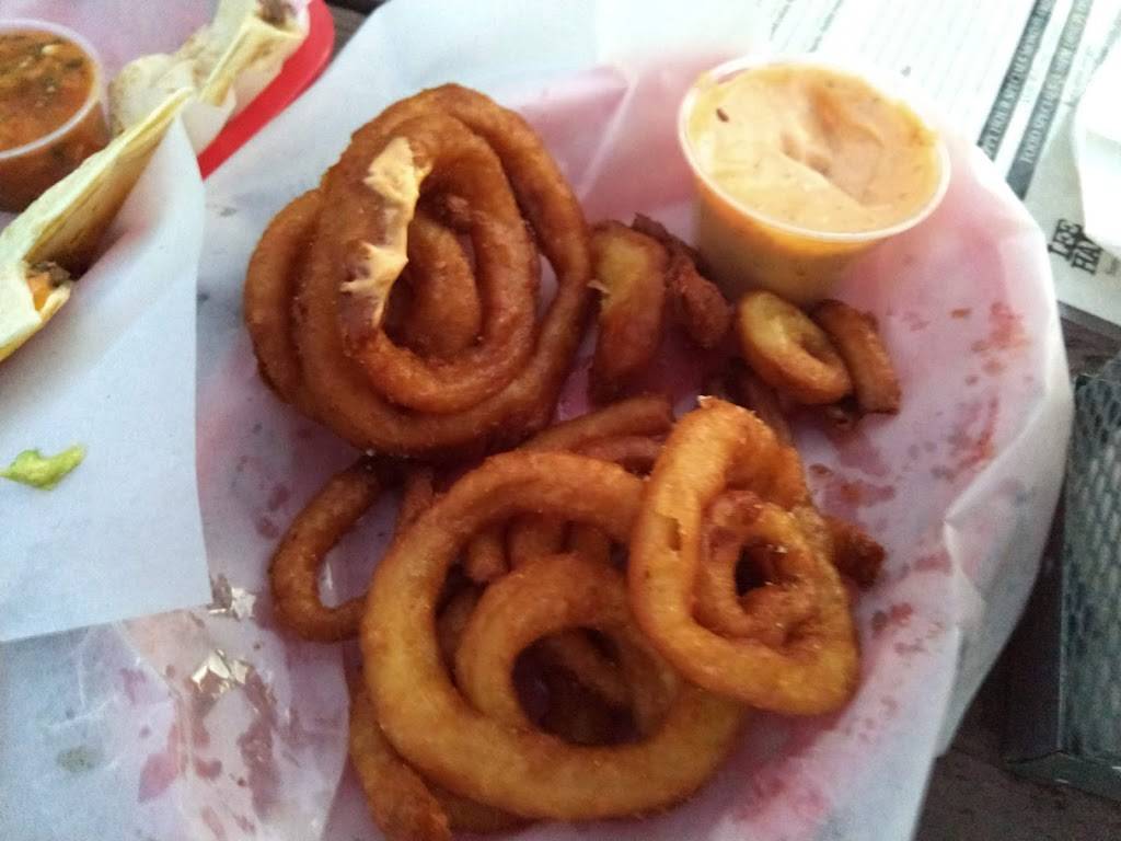 Lee Harveys | restaurant | 1807 Gould St, Dallas, TX 75215, USA | 2144281555 OR +1 214-428-1555