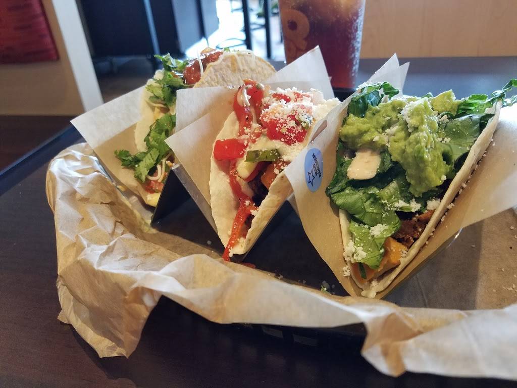 QDOBA Mexican Eats | restaurant | 1560 Shingle Creek Crossing Building H, Brooklyn Center, MN 55430, USA | 7632529590 OR +1 763-252-9590