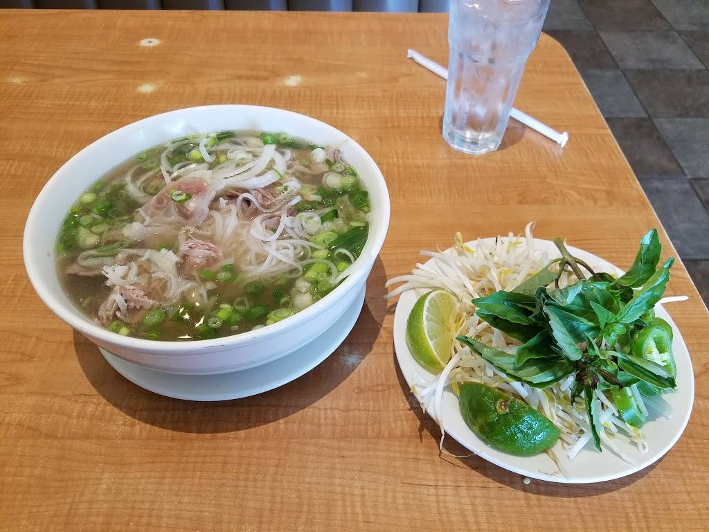 Saigon Noodle House | restaurant | 6831 Hollister Ave L, Goleta, CA 93117, USA | 8059685116 OR +1 805-968-5116