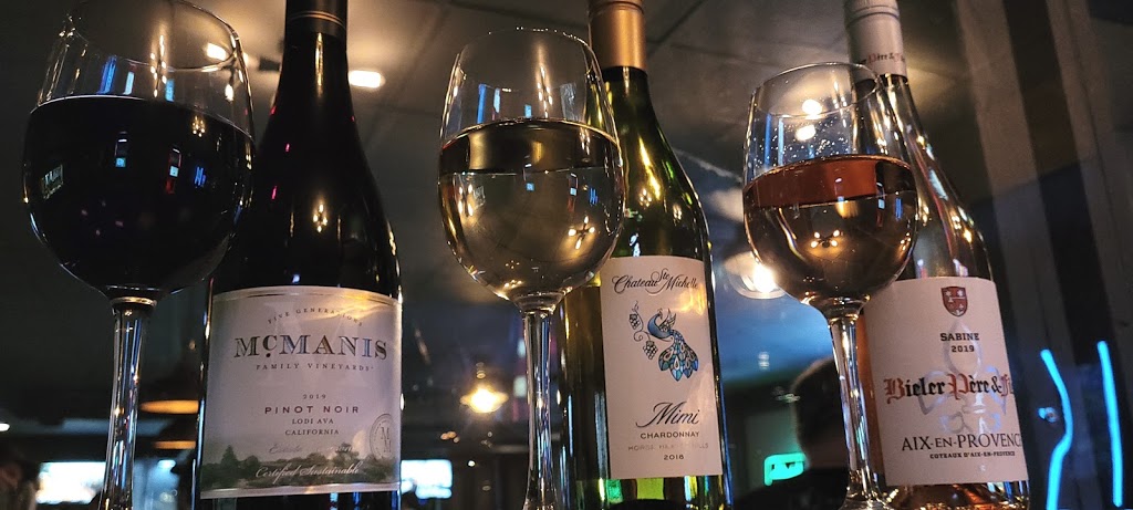 The Bar Next Door | restaurant | 4506 Lake Cir, Windsor, WI 53598, USA | 6088420807 OR +1 608-842-0807