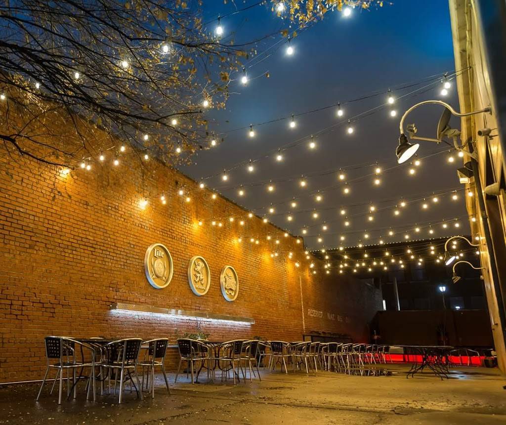 Pumphouse | restaurant | 825 E 2nd St N, Wichita, KS 67202, USA | 3162627867 OR +1 316-262-7867