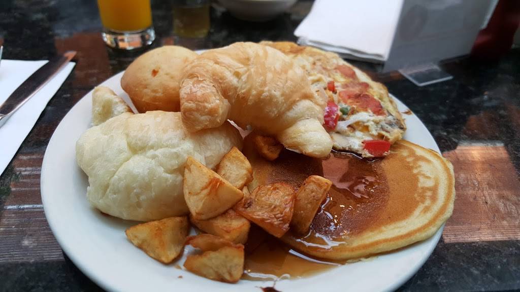 Muddy Duck Restaurant | restaurant | 2200 Dundas St E, Mississauga, ON L4X 2V3, Canada | 9052759430 OR +1 905-275-9430