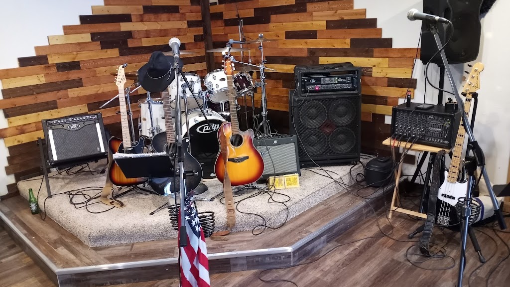 Steves Place | restaurant | 14551 Tuolumne Rd, Sonora, CA 95370, USA | 2096943093 OR +1 209-694-3093