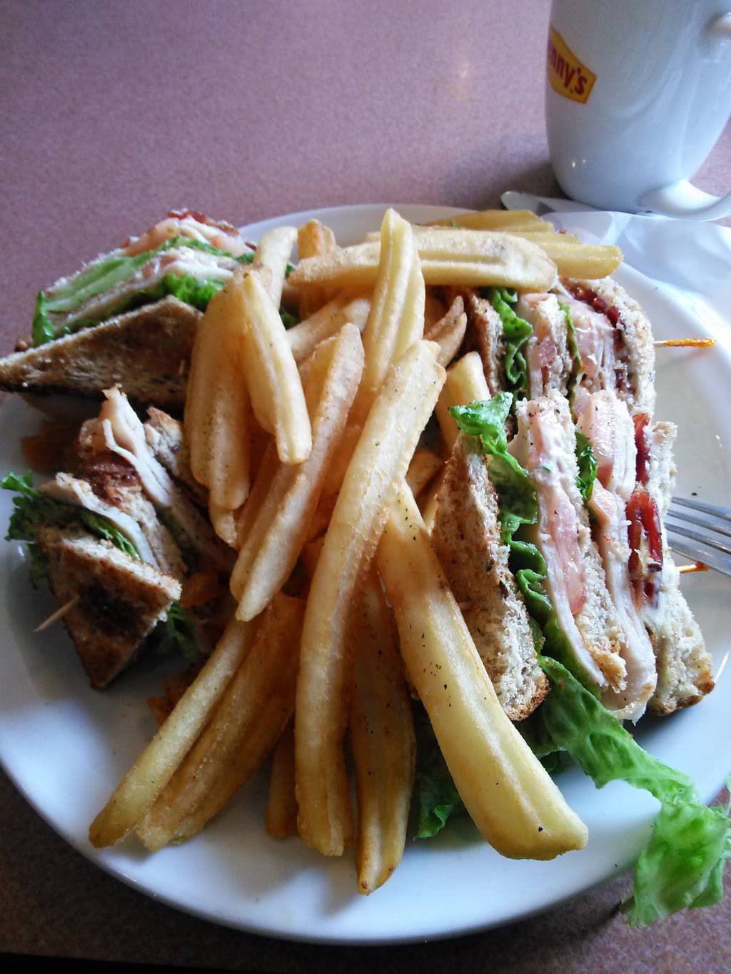 Dennys | restaurant | 642 W Charter Way, Stockton, CA 95206, USA | 2094637008 OR +1 209-463-7008