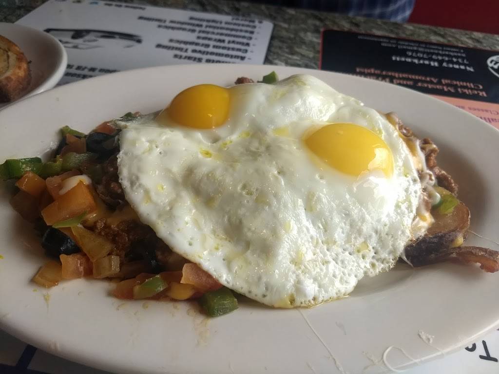 Holidays Restaurant | restaurant | 2080 W Stadium Blvd, Ann Arbor, MI 48103, USA | 7346681292 OR +1 734-668-1292