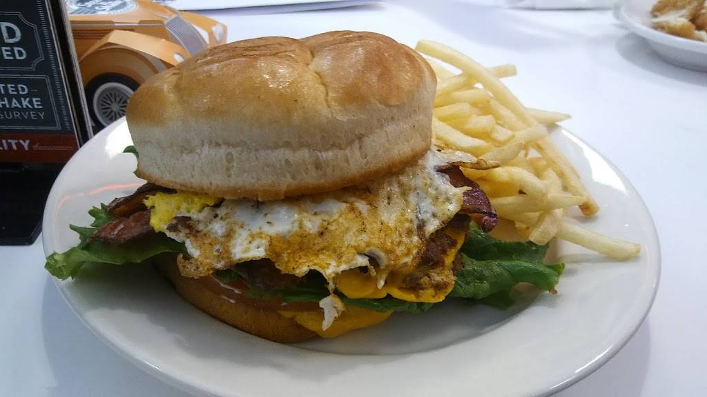 Steak n Shake | restaurant | 12035 E Colonial Dr, Orlando, FL 32826, USA | 4073842266 OR +1 407-384-2266