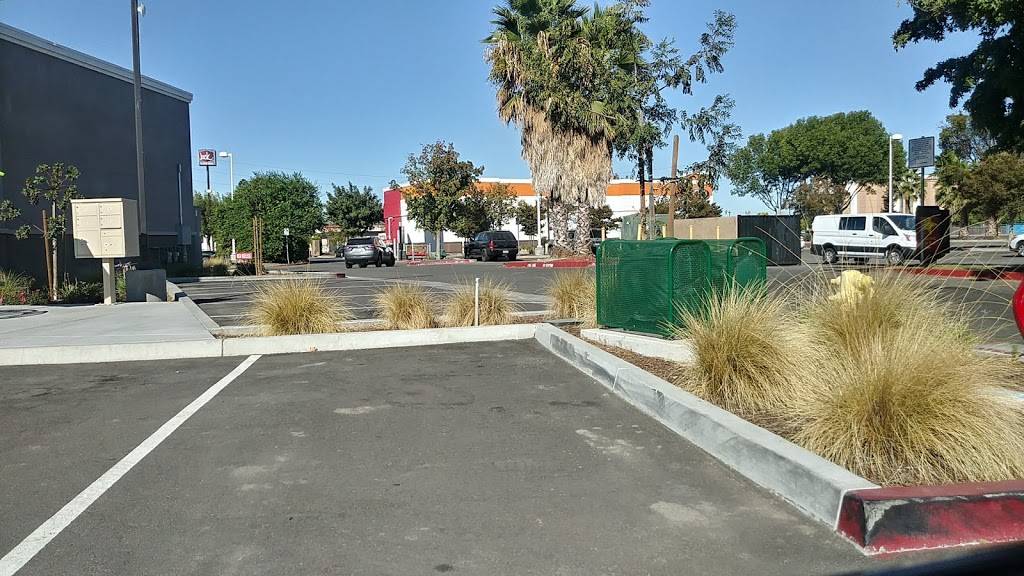 Deli Delicious | restaurant | 16608 S Harlan Rd, Lathrop, CA 95330, USA | 2092990001 OR +1 209-299-0001