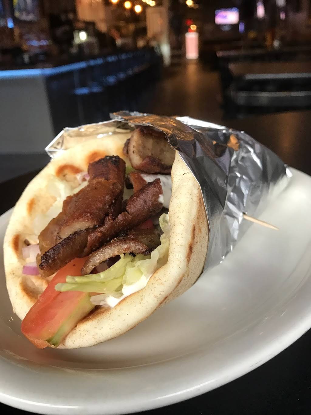 Lou and Harrys Bar/Grill | restaurant | 211 E Grand River Ave, East Lansing, MI 48823, USA | 5176572762 OR +1 517-657-2762