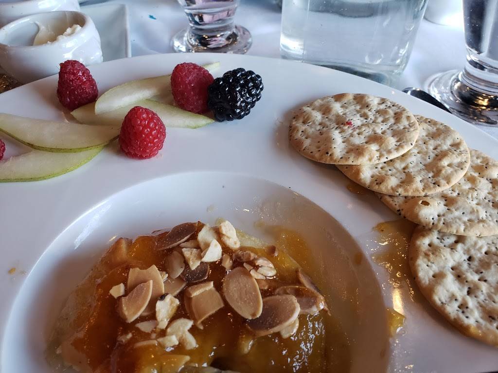 Georges French Bistro | restaurant | 4618 E Central Ave #50, Wichita, KS 67208, USA | 3168311325 OR +1 316-831-1325