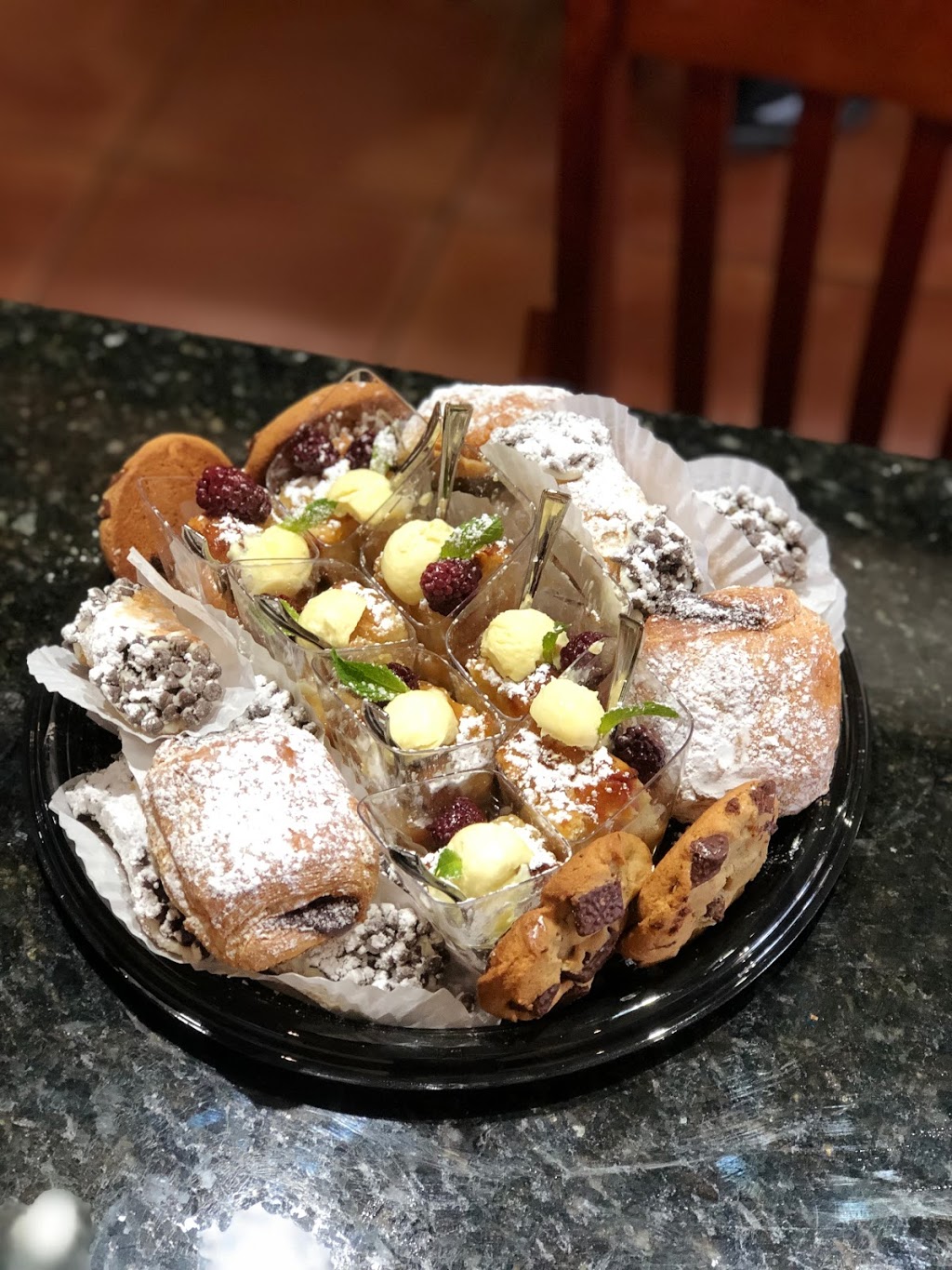 Gusto Fino Italian Deli Café | meal takeaway | 271 Alhambra Cir, Coral Gables, FL 33134, USA | 3054440504 OR +1 305-444-0504