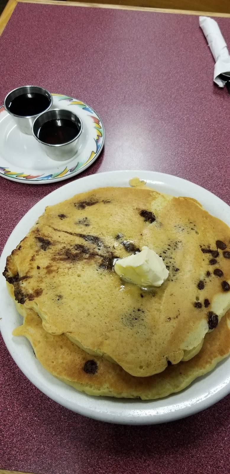 West End Grill | restaurant | 1000 Rockdale Ave, New Bedford, MA 02740, USA | 5089974396 OR +1 508-997-4396