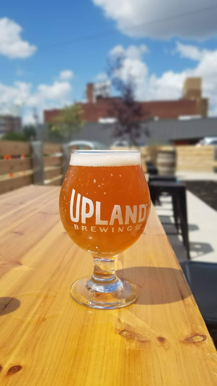 Upland Brewery | restaurant | 1201 Prospect St, Indianapolis, IN 46203, USA | 3176723426 OR +1 317-672-3426