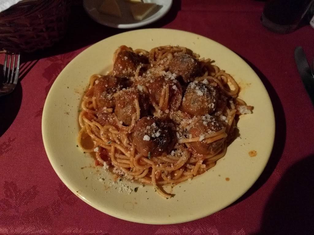 Il Vagabondo Restaurant | restaurant | 186 Barrette St, Vanier, ON K1L 8A1, Canada | 6137494877 OR +1 613-749-4877