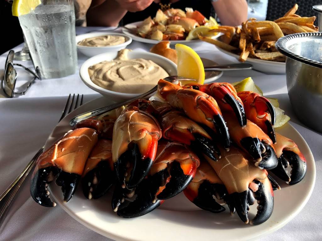 Billys Stone Crab Hollywood | restaurant | 400 N Ocean Dr, Hollywood, FL 33019, USA | 9549232300 OR +1 954-923-2300