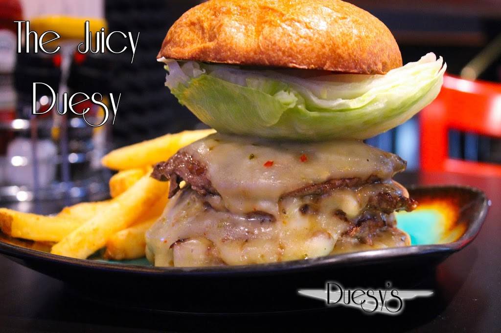 Duesys Sports Bar & Grille | restaurant | 305 E Washington Center Rd, Fort Wayne, IN 46825, USA | 2604835681 OR +1 260-483-5681