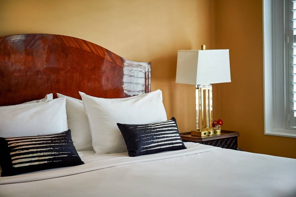 Inn at Carnall Hall | night club | 465 Arkansas Ave, Fayetteville, AR 72701, USA | 4795820400 OR +1 479-582-0400