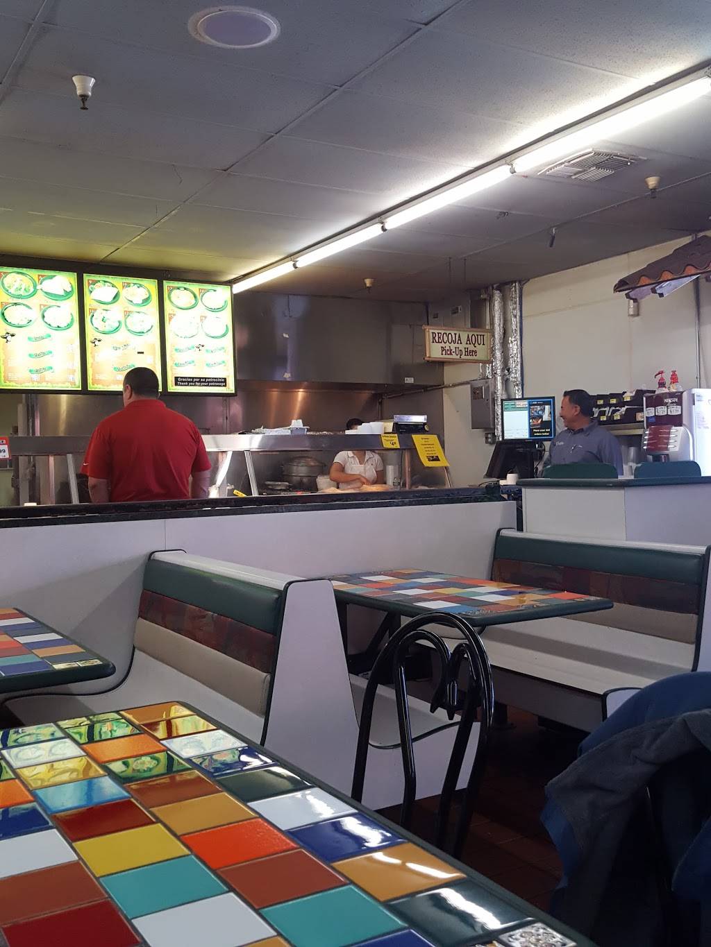 La Perla Tapatia | restaurant | 1460 Mitchell Rd, Modesto, CA 95351, USA | 2095385910 OR +1 209-538-5910