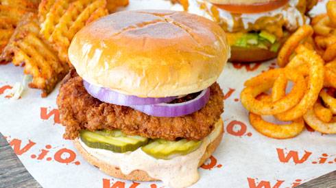 Wing It On! | restaurant | 2526 Hillsborough St Suite 106, Raleigh, NC 27607, USA | 9198905845 OR +1 919-890-5845