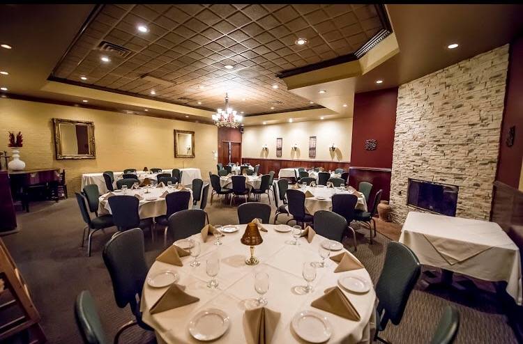 Louies Chophouse | restaurant | 4642 W 103rd St, Oak Lawn, IL 60453, USA | 7084256530 OR +1 708-425-6530