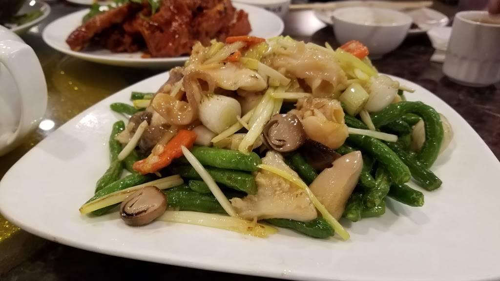 Dim Sum King | restaurant | 99 Skyline Plaza, Daly City, CA 94015, USA | 6507558128 OR +1 650-755-8128