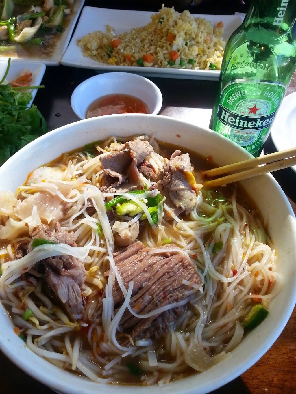 Pho Consomme | restaurant | 1850 W Redondo Beach Blvd, Gardena, CA 90247, USA | 3102171130 OR +1 310-217-1130
