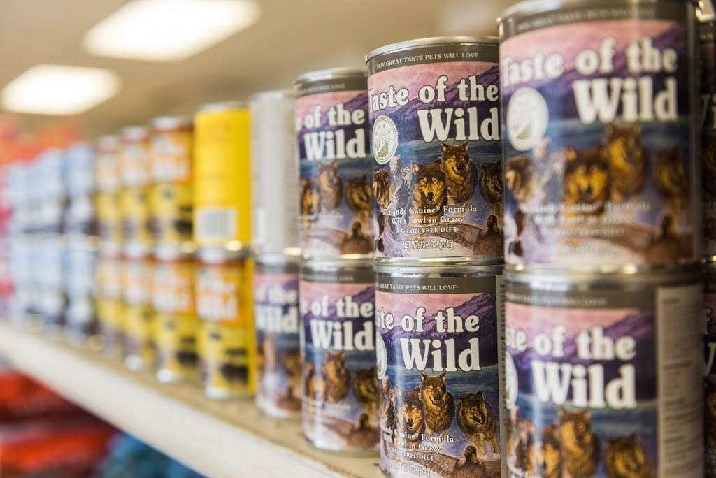 Des Moines Feed & Nature Center | restaurant | 2019 Hubbell Ave, Des Moines, IA 50317, USA | 5152620154 OR +1 515-262-0154