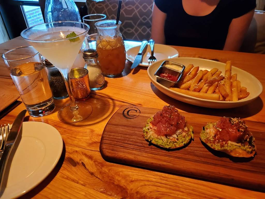 The Central Restaurant & Bar | restaurant | 127 Long Sands Rd, York, ME 03909, USA | 2073518363 OR +1 207-351-8363