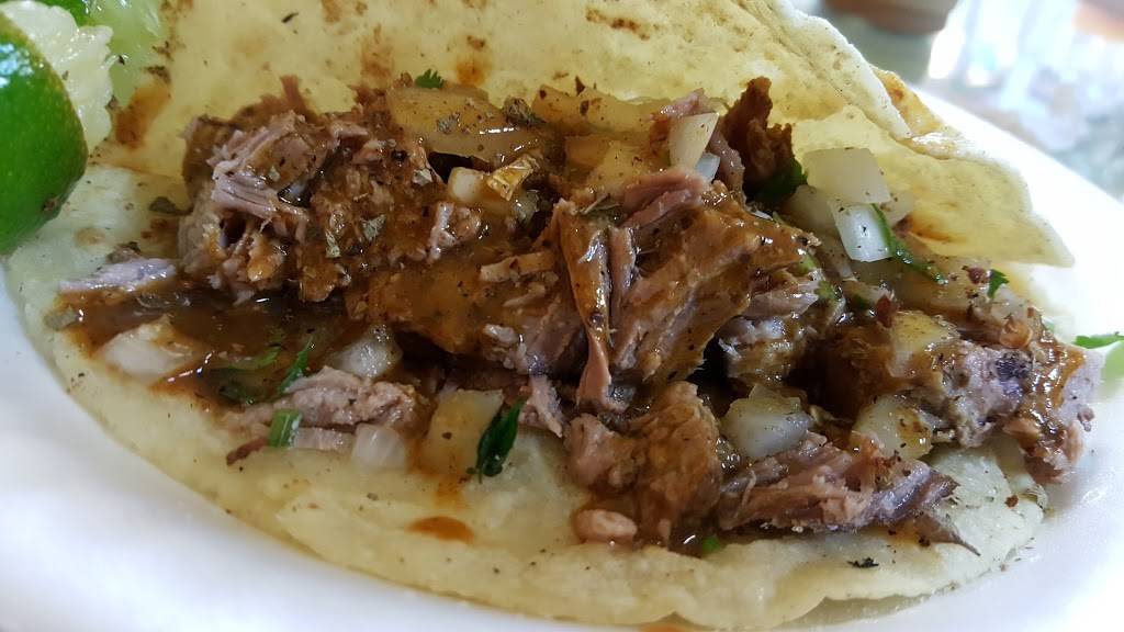 Carnitas El Pareja | restaurant | 8205 8211 Redwood Ave, Fontana, CA 92335, USA | 9094796786 OR +1 909-479-6786