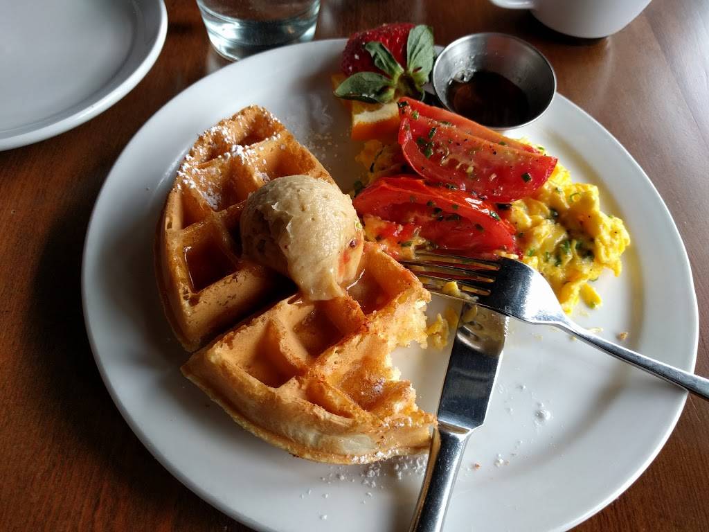 School | restaurant | 70 Fraser Ave, Toronto, ON M6K 3E1, Canada | 4165880005 OR +1 416-588-0005