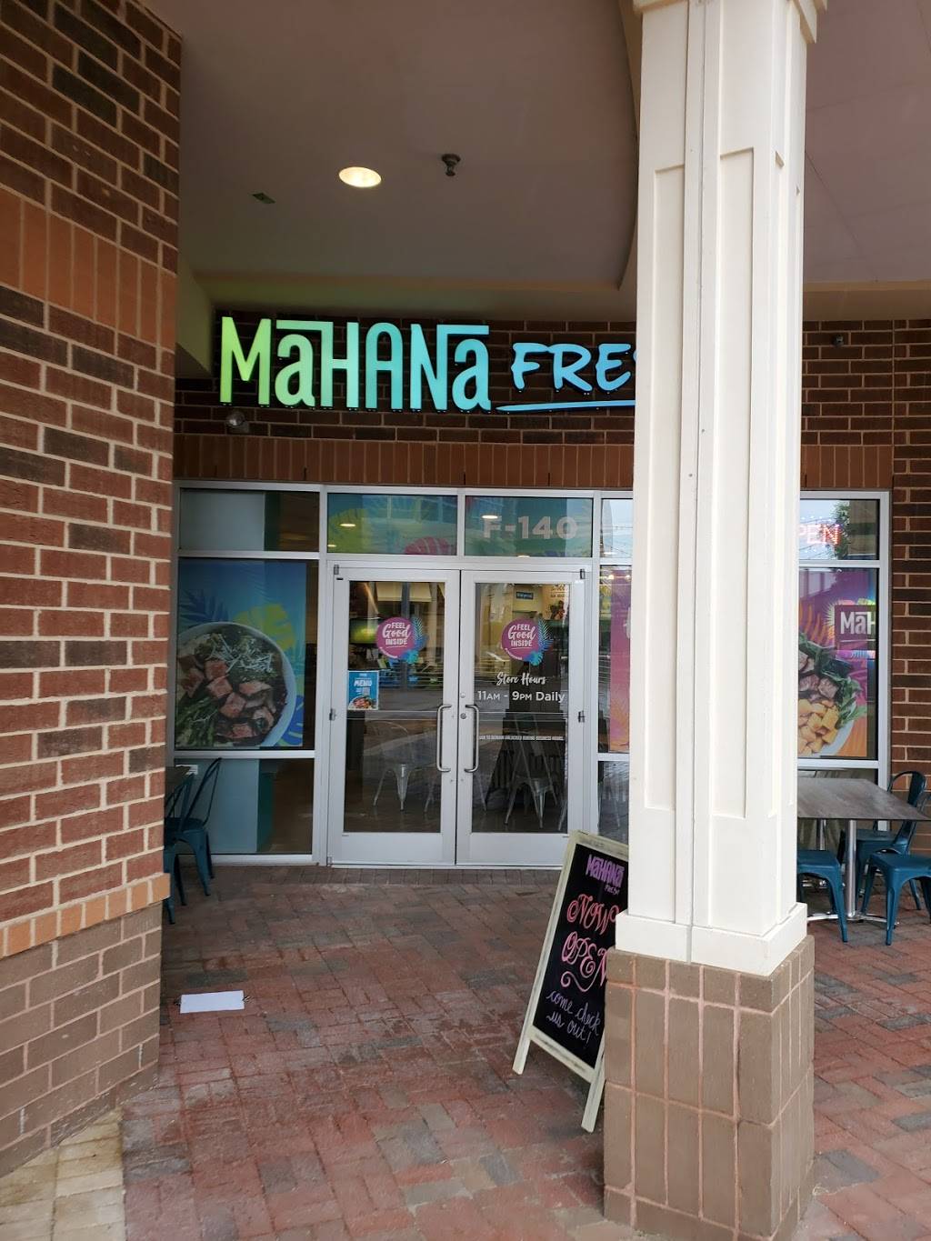 Mahana Fresh | restaurant | 14815 Ballantyne Village Way Suite 140, Charlotte, NC 28277, USA | 7042480311 OR +1 704-248-0311