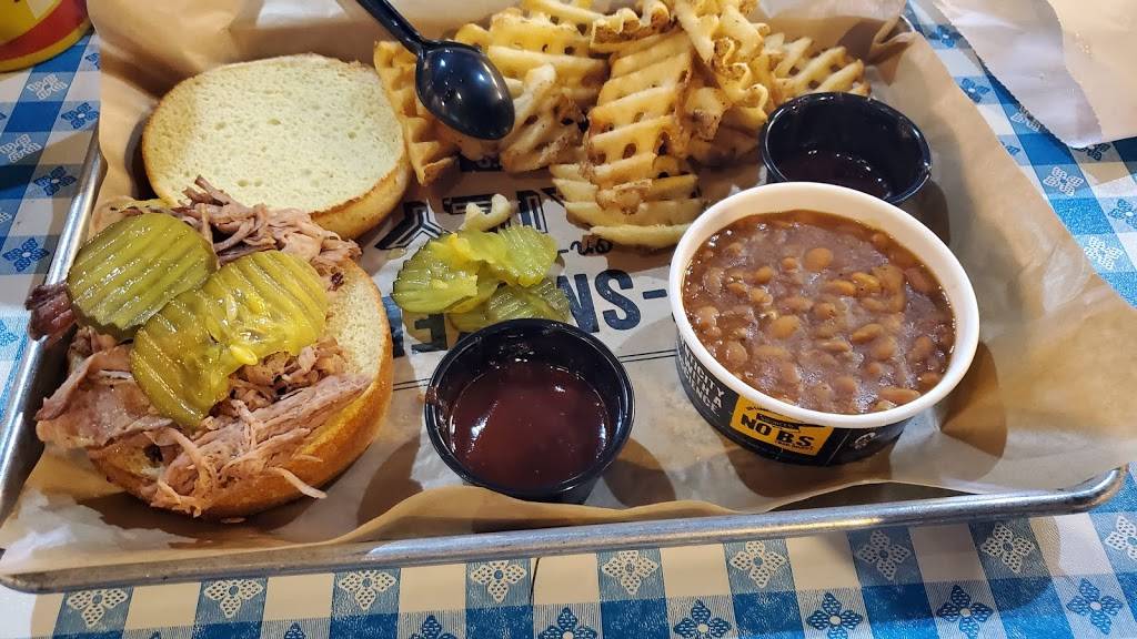 Dickeys Barbecue Pit | restaurant | 445 E Chicago St, Coldwater, MI 49036, USA | 5172782330 OR +1 517-278-2330