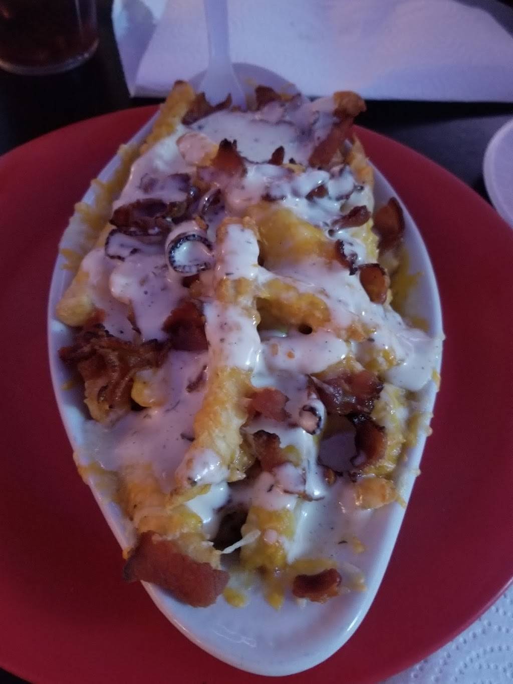 Mama Lees Sandbar | restaurant | 6111 Mechanicsburg Rd, Springfield, IL 62712, USA | 2174987625 OR +1 217-498-7625