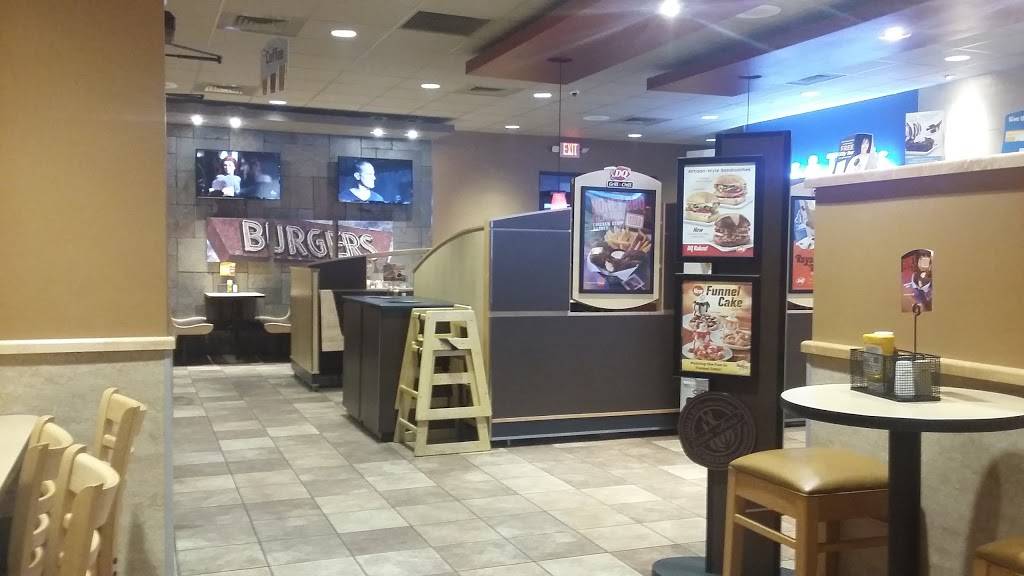 Dairy Queen Grill & Chill | restaurant | 725 E Main St, Henderson, TN 38340, USA | 7314351466 OR +1 731-435-1466