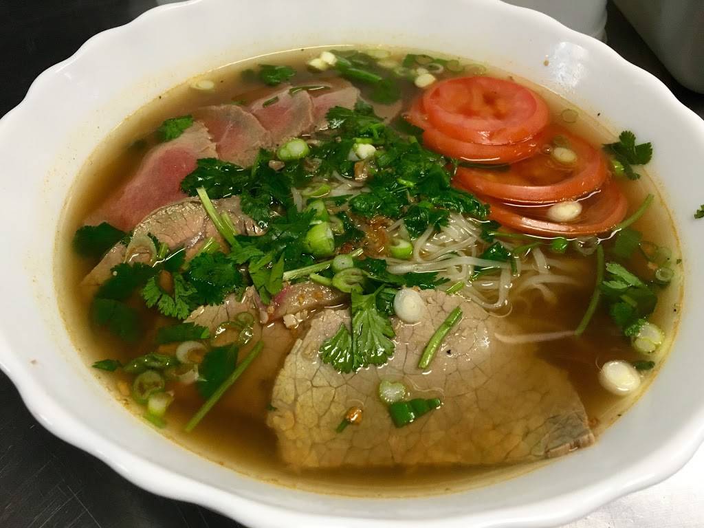 Bahn Thai | restaurant | 2 Coes Square, Worcester, MA 01603, USA | 7744207666 OR +1 774-420-7666