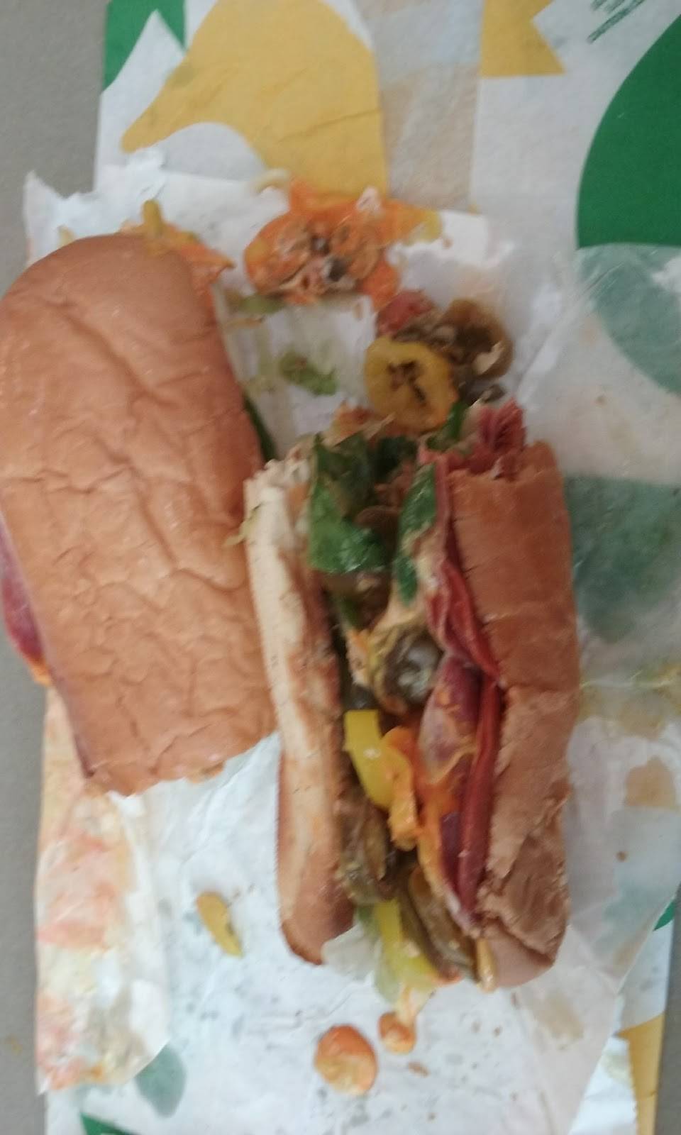 Subway Restaurants | restaurant | 861 Piney Green Rd Suite D, Jacksonville, NC 28546, USA | 9103463638 OR +1 910-346-3638