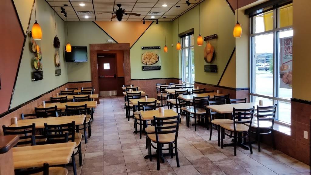 Golden Chick | meal takeaway | 4110 N Foster Rd, San Antonio, TX 78244, USA | 2106616758 OR +1 210-661-6758