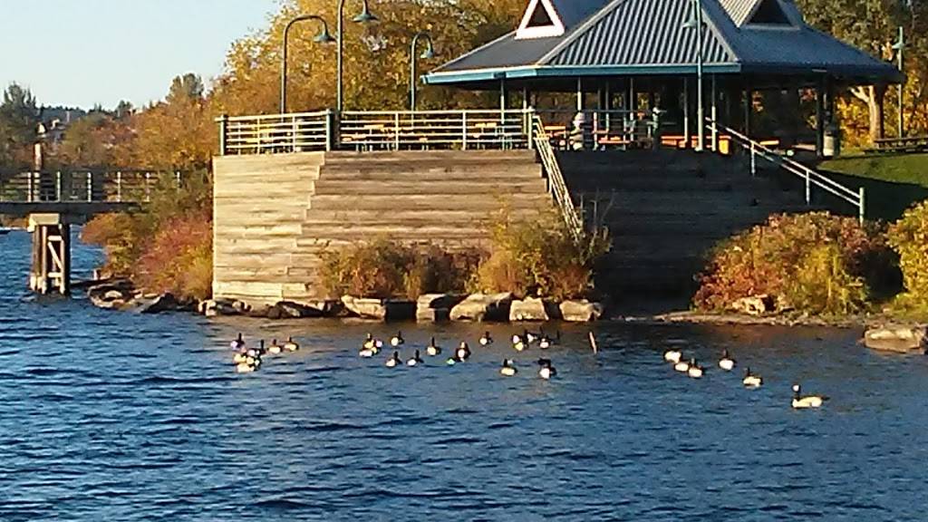 Ivars Seafood Bar | restaurant | 1201 Lake Washington Blvd N, Renton, WA 98055, USA | 4252262122 OR +1 425-226-2122