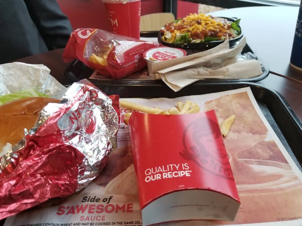 Wendys | restaurant | 2900 Plainfield Rd, Joliet, IL 60435, USA | 8155771409 OR +1 815-577-1409