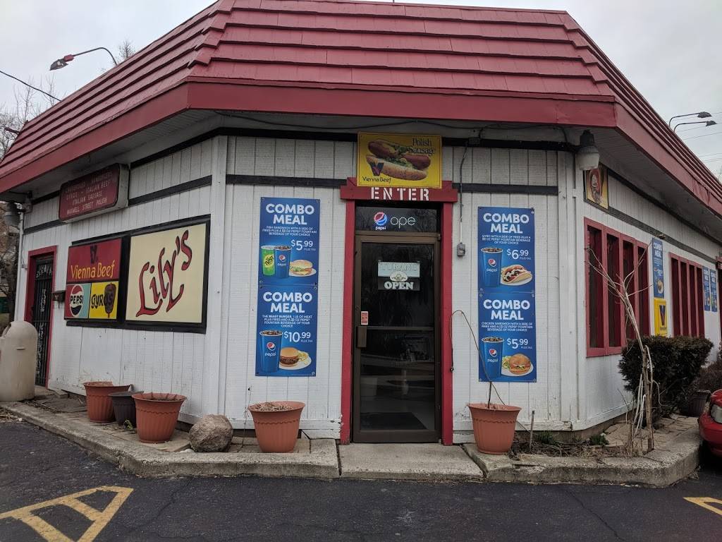 Lilys | restaurant | 615 N Cedar Lake Rd, Round Lake, IL 60073, USA | 8475463510 OR +1 847-546-3510