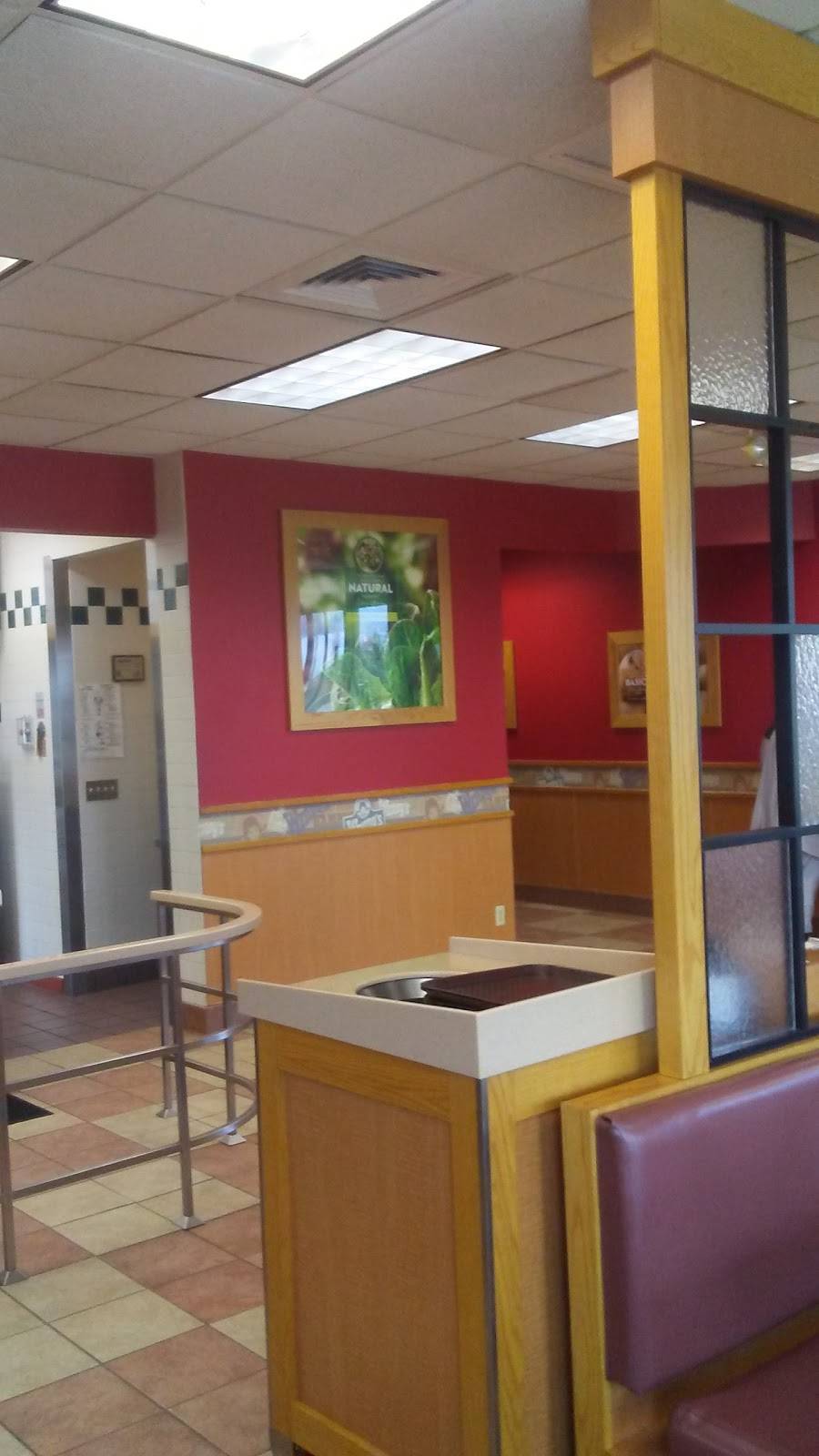 Wendys | restaurant | 50707 Valley Frontage Rd, St Clairsville, OH 43950, USA | 7406950018 OR +1 740-695-0018