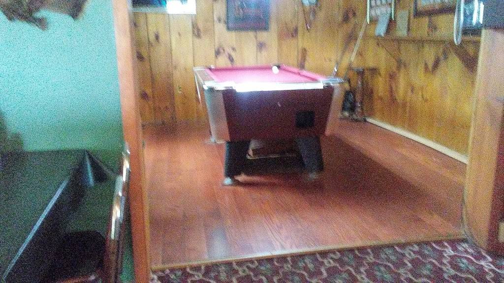 The Outlet Restaurant | restaurant | 2401 NY-10, Caroga Lake, NY 12032, USA | 5188353911 OR +1 518-835-3911