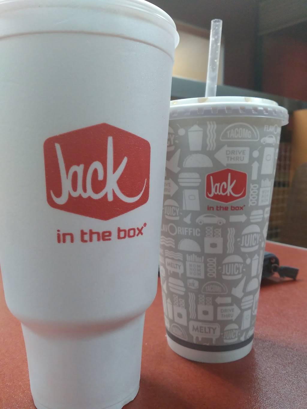 Jack in the Box | restaurant | 7900 S Interstate 35 E, Corinth, TX 76210, USA | 9403210727 OR +1 940-321-0727